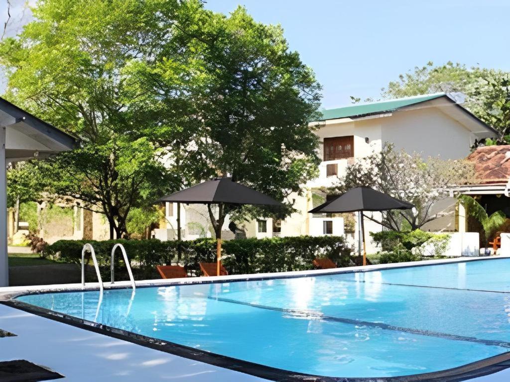 (5000 m²), 7 Schlafzimmer und 7 eigene Badezimmer in Yala Tissamaharama Exterior foto