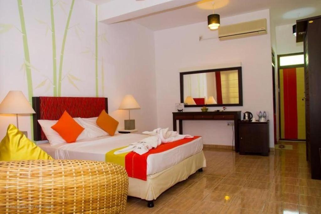 (5000 m²), 7 Schlafzimmer und 7 eigene Badezimmer in Yala Tissamaharama Exterior foto