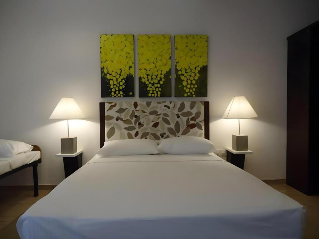 (5000 m²), 7 Schlafzimmer und 7 eigene Badezimmer in Yala Tissamaharama Exterior foto