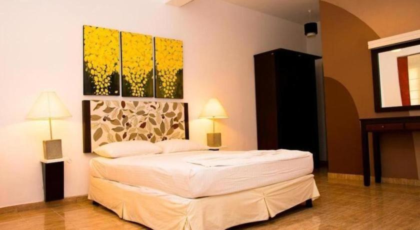 (5000 m²), 7 Schlafzimmer und 7 eigene Badezimmer in Yala Tissamaharama Exterior foto